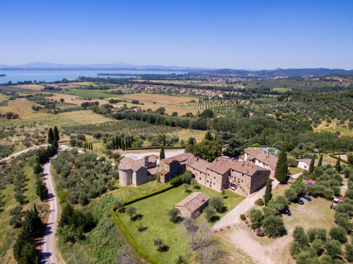 Relais Borgo Torale Hotel Passignano sul Trasimeno Luaran gambar