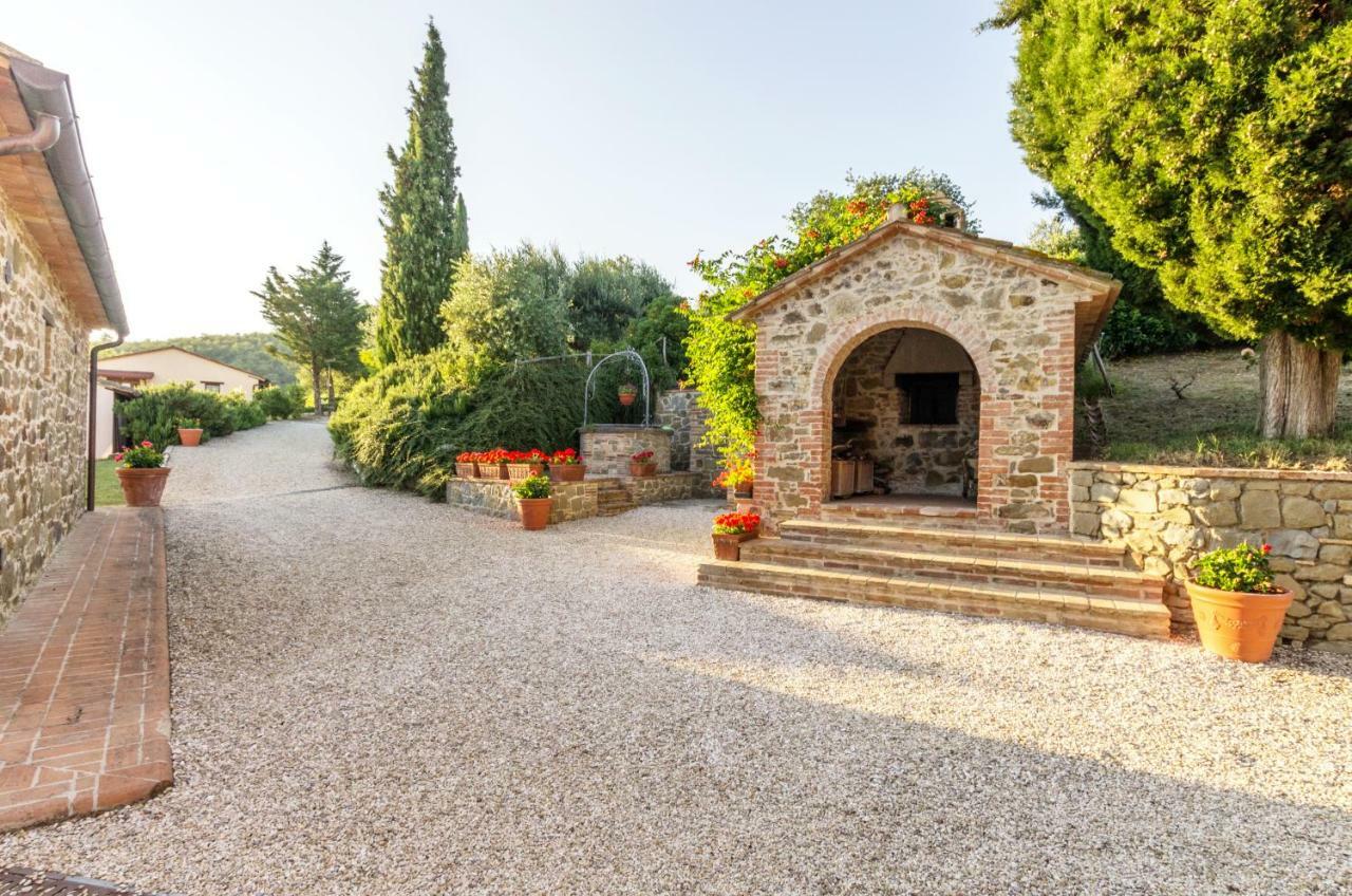 Relais Borgo Torale Hotel Passignano sul Trasimeno Luaran gambar