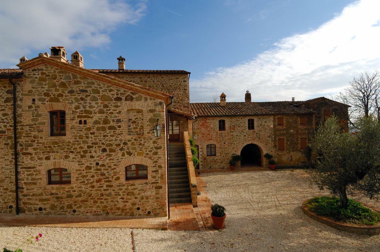 Relais Borgo Torale Hotel Passignano sul Trasimeno Luaran gambar