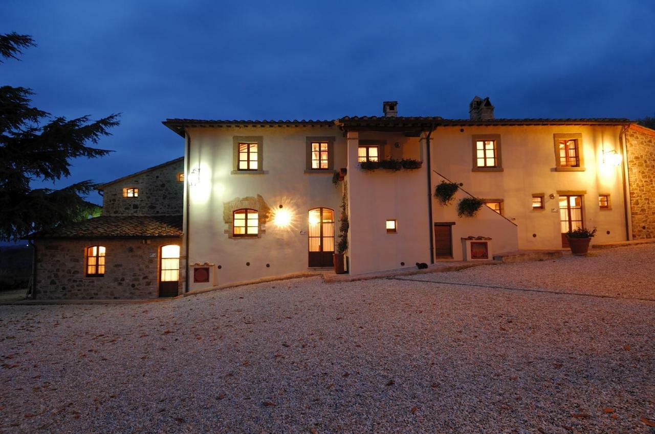 Relais Borgo Torale Hotel Passignano sul Trasimeno Luaran gambar