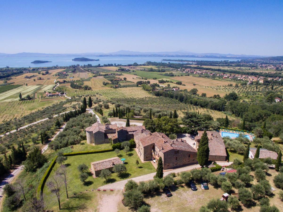 Relais Borgo Torale Hotel Passignano sul Trasimeno Luaran gambar